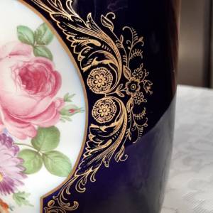 Prachtvolle Vintage Hutschenreuther Vase mit Blumenbouquet Bild 6