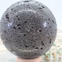 GROSSE Basaltlava Edelsteinkugel 60 mm, Meditation und Heilsteine, glänzende Kugel, Wunderbarer Kristall Bild 2