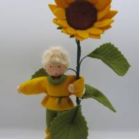 Sonnenblume Junge - Blumenkind - Jahreszeitentisch - Waldorf Art Bild 1