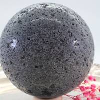 GROSSE Basaltlava Edelsteinkugel 90 mm, Duftkugel, Meditation und Heilsteine, glänzende Kugel, Wunderbarer Kristall Bild 6