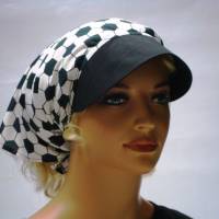 Kopftuch mit Schirm Schild Fuball schwarz weiß Sommer Chemo Cabriotuch Alopezie Sonnenhut Damen Cup Schirmmütze Bild 1