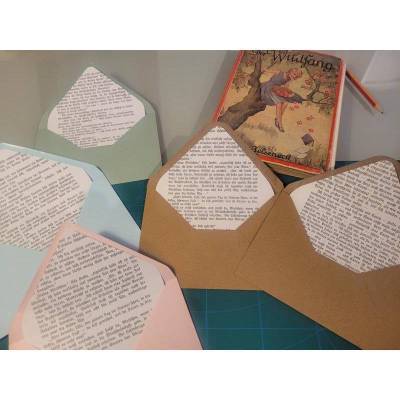 4 gefütterte Briefumschläge - Kraftpapier mit oder ohne Kärtchen :)