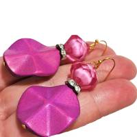 Leichte handmade Ohrringe funkelnd in rosa pink Glas und Holz fuchsia boho chic handgemacht Bild 5