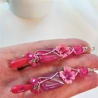 Lange Ohrringe handgefertigt Blüten an pink Achat fuchsia rosa Rechteck in wirework rosa Bild 4