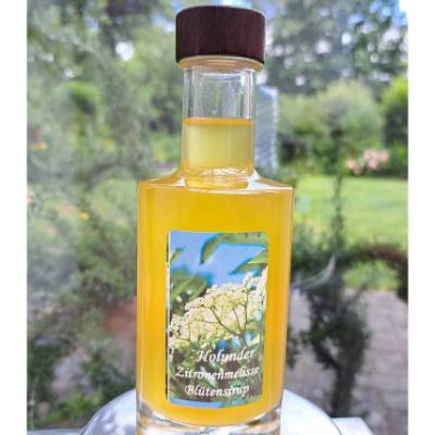 Holunder - Zitronenmelisse - Blütensirup
