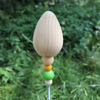 Gartenstecker Zapfen grüne Perle Holz handgefertigt Bild 1