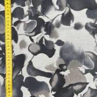 Viskosestoff abstrakte Blumen weiß, schwarz, beige. Grundpreis: 1 m² = 7,37 €. Ab 4,98 € = 0,50 Meter. 100% Viskose. Bild 10