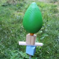 Gartenstecker Zapfen grün blau Holz handgefertigt Bild 1