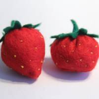 Filz Erdbeeren in verschiedenen Größen für den Kaufladen, Kinderküche, Spielküche Bild 6