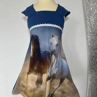 Sommerkleid mit Pferden für Mädchen Größe 110/116 - Kleid - A Linie - Pferde Bild 2
