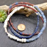 Strang gemischte antike Djenné-Perlen aus Mali 2-6mm - Strang ca. 64cm - Nila Glasperlen rot, blau, weiß Bild 3