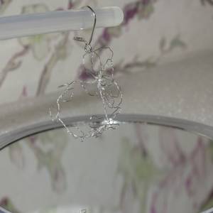 zarte Blumenohrringe aus Silberdraht, ringförmig, handgeformt, Haken aus 925 Sterlingsilber, filigran, Statement, leicht Bild 5