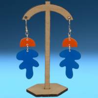 Ohrringe aus blau/orangem nicht-transparentem Acryl Bild 2