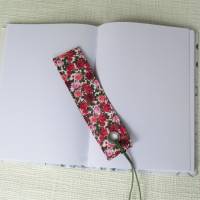 Lesezeichen Buchzeichen Rosenmuster aus Stoff mit Kordel und Öse Bild 1