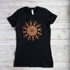 T-Shirt für Damen, Motiv Blume,schwarzes Damen T-Shirt, Damen T-Shirt in schwarz Bild 1