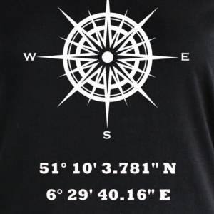 T-Shirt mit Kompass und eigenen GPS-Koordinaten, Damen T-Shirt mit GPS-Daten,GPS Koordinaten auf schwarzem T-Shirt Bild 3
