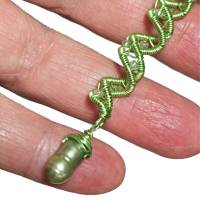 Haarperle mit Zuchtperle und Glasperlen grün handmade Haarschmuck auch für Dreads wirework handgemacht Bild 3