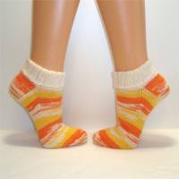 Einzelpaar, handgestrickte Socken Gr. 40-41, Kurzsocken, Damensocken, in natur, orange und gelb Bild 2