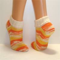 Einzelpaar, handgestrickte Socken Gr. 40-41, Kurzsocken, Damensocken, in natur, orange und gelb Bild 3