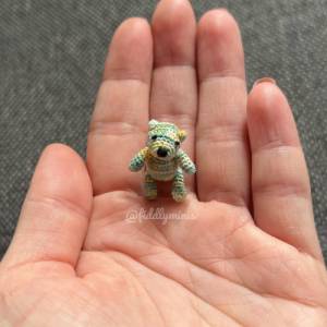 Gehäkelter Mini Teddybär (microcrochet) Bild 5
