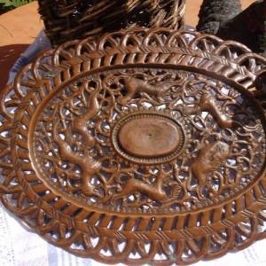 Kupferschale Teller verziert Untersetzer Schale Obstteller Kupfer Ornamente Handarbeit Antik 1900. Jh Zierteller Landhau Bild 1