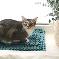 Flaches in DE habdgefertigtes Katzenbett für Fensterbänke, Transportboxen, Sideboards Bild 1