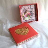Geschenkbox mit Deckel rot-gold mit Herzmotiv (Nr. 1) Bild 3