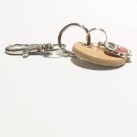 LEDER-Schlüsselanhänger "Viel Spaß" mit rotem Bus Bild 5