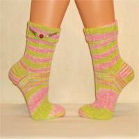 Einzelpaar handgestrickte Socken, Strümpfe Gr. 40/41, Damensocken in grasgrün, pink und weiß Bild 3