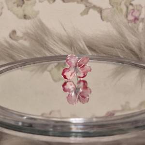 Geschenk für Sie rot weiß Drahtblume filigran federleicht zierlich DIY Zubehör Basteln und herstellen von Karten Schmuck Bild 4