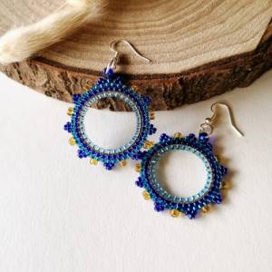 Blaue Ohrringe aus Glasperlen | bunter Ibiza Boho Schmuck | große Creolen Türkis & Gelb | Modeschmuck Silber Bild 3
