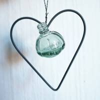 Fensterdeko Herz mit Glas Vase Bild 2