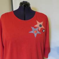 Maritimes rotes Damen T - Shirt, " Seeluft ", mit Applikationen und Zierknöpfen Bild 5