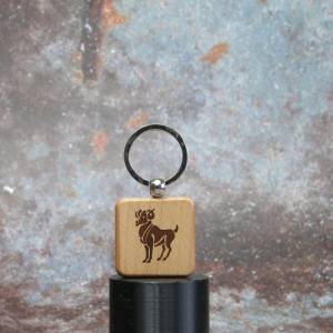 Schlüsselanhänger mit Sternzeichenmotiv personalisiert beidseitig gelasert aus Holz Bild 3