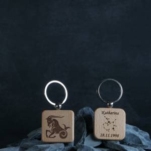 Schlüsselanhänger mit Sternzeichenmotiv personalisiert beidseitig gelasert aus Holz Bild 6