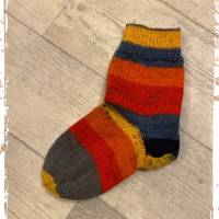 Handgestrickte Socken aus hochwertigen Materialien in Größe 38/39! Bild 1