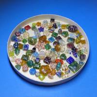 100 Millefioriperlen, bunt gemixt, Blümchenperlen, Perlenmix, Glasperlen, Perlenmischung, Perlensortiment Bild 1
