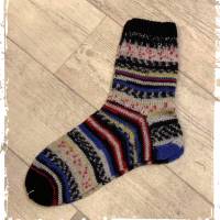 Handgestrickte Socken aus hochwertigen Materialien in Größe 44/45! Bild 2
