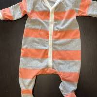 Schlafanzug in verschiedenen Farben - Strampler für Babys - Anzug mit Fuß Bild 10