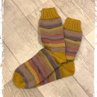 Handgestrickte Socken aus hochwertigen Materialien in Größe 42/43! Bild 2