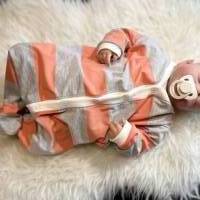 Schlafanzug für Babys - Anzug mit oder ohne Fuß - Overall für Neugeborene in verschiedenen Größen 0-1 Jahr Bild 4