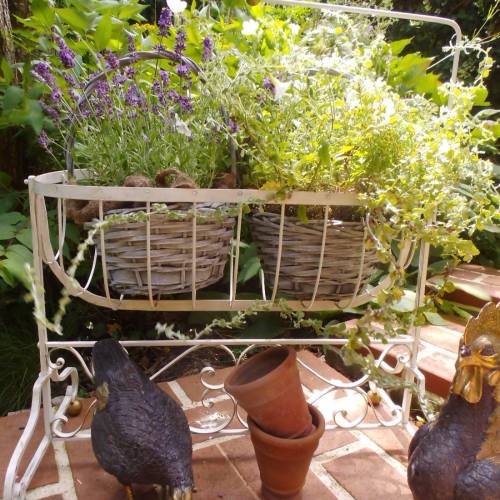 Antik Puppenwiege Puppenbett Pflanzbehälter Schmiedeeisen Landhaus Cottage