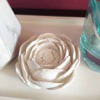 Geschenkset  ** Ovales Tablett mit Vase, Ranunkelblüte und Teelicht ** Bild 4