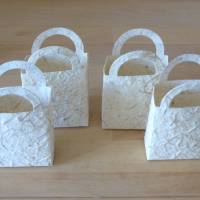 Geschenkverpackung - Set mit 14 kleinen beigen Täschchen aus Maulbeerbaumpapier Bild 4