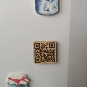 QR-Code Magnet QR Code personalisiert Kühlschrankmagnet aus Holz persönliches Geschenk Bild 4