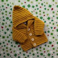 Strickjacke mit Kapuze ab Größe 50/56 bis Größe 92/98 senfgelb Kapuzenjacke Pullover Babyjacke gestrickt Geburt Geschenk Bild 1