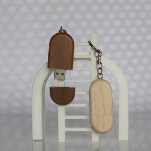 USB-Stick personalisiert mit Deinen Initialen Schlüsselanhänger aus Holz Memory Speicher als persönliches Geschenk Bild 6