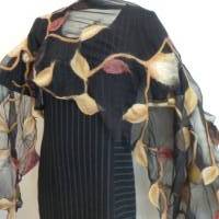Damenschal schwarz/braun aus Wolle und Seide (Chiffon), besonders und einmaliges Tuch für den Sommer und Winter Bild 3