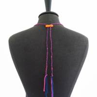 UNIKAT Halskette mit orangen Holz-Zylindern und blau-pinken Band, Erzgebirgisches Kunsthandwerk Bild 5