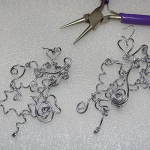 Kreativer Silberdraht Ohrringe- Chaos aus Kreisen, Herzen & Spiralen, 925 Sterling Silber Ohrhaken, 10x6,5 cm groß Handg Bild 5